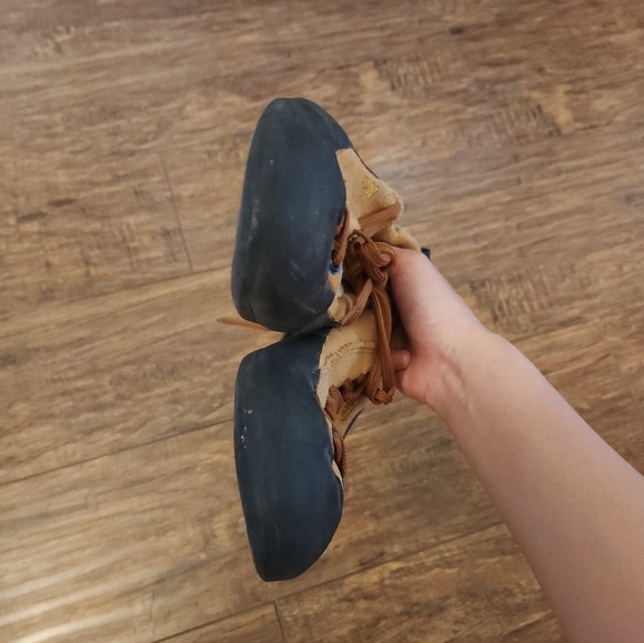 OFFER! La Sportiva Mythos Climbing Shoes - Picture 13 of 14